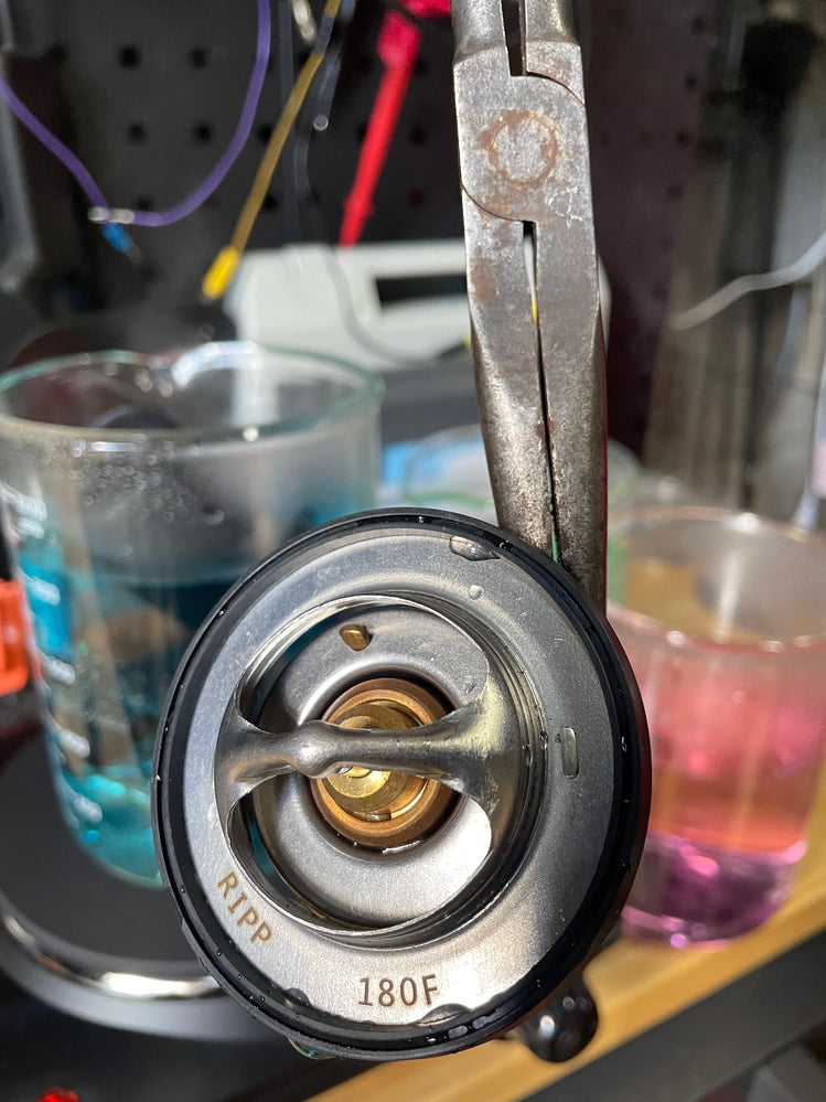 180 Degree Thermostat For 5.7L and 6.4L V8 HEMI Engines