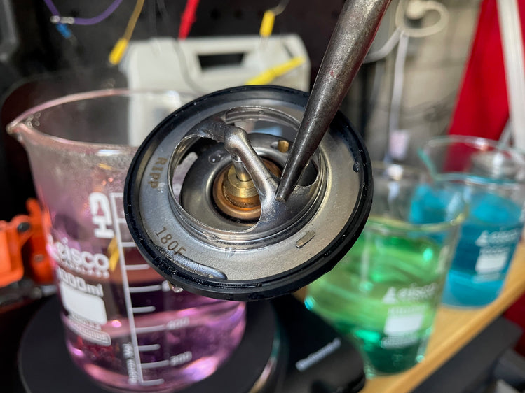 180 Degree Thermostat For 5.7L and 6.4L V8 HEMI Engines