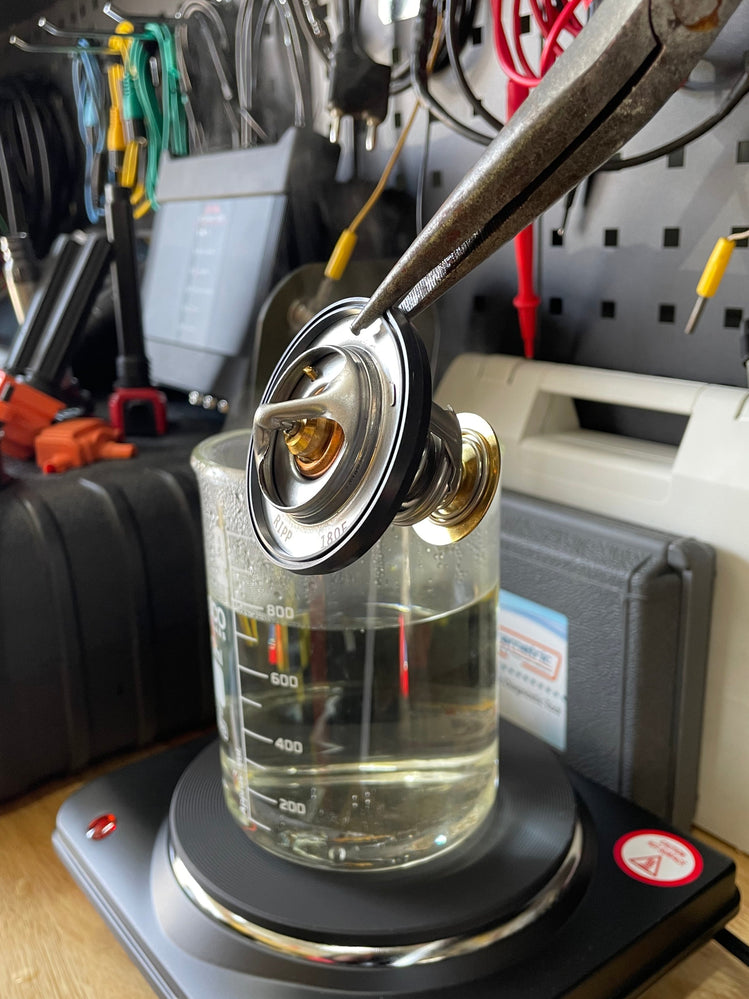 180 Degree Thermostat For 5.7L and 6.4L V8 HEMI Engines