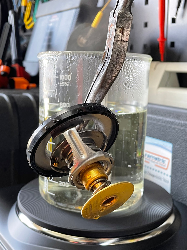 180 Degree Thermostat For 5.7L and 6.4L V8 HEMI Engines